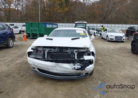 2020 Dodge Challenger Sxt from USA, damaged, VIN 2C3CDZAG8LH152033